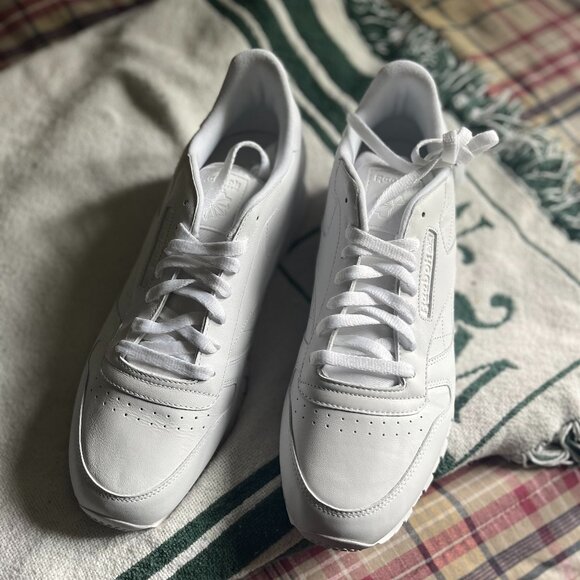 Reebok Men's Size 12 Classics White Leather - new in box! - Picture 2 of 6